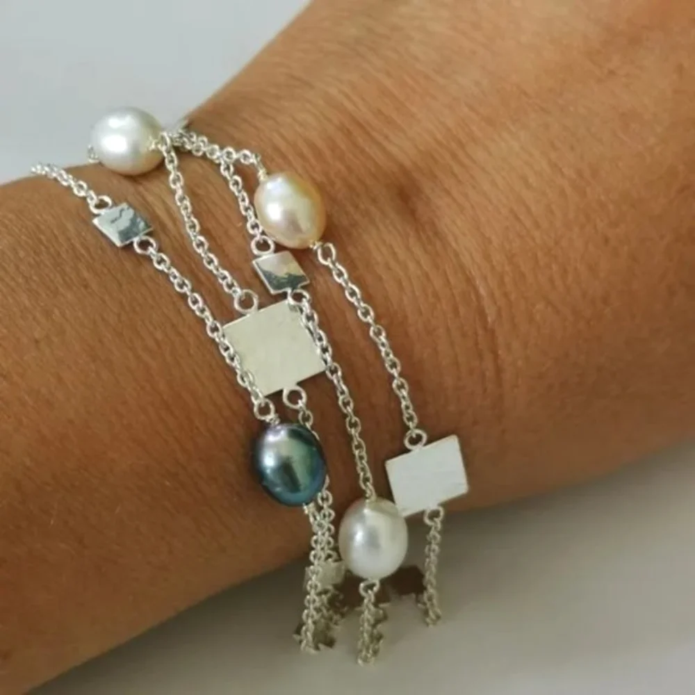 Sterling silver multi strand bracelet with Freshwater pearls 🆕